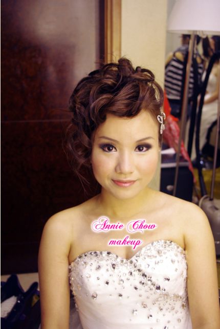 Annie Chow Makeup Studio 高清噴槍新娘化妝 形象設計 宴會化妝 發型設計 日韓臺式新娘風格,擁有多年化妝經驗 即日起試妝 300, 即日confirm可扣減試妝費.旺角化妝
