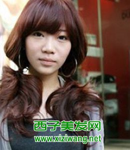 可愛女生辮子發(fā)型圖片